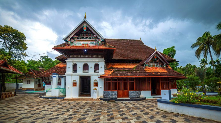 Thazhathangady Juma Masjid, Kottayam, Kerala - Vushii.com Thazhathangady Juma Masjid, Kottayam, Kerala - Vushii.com
